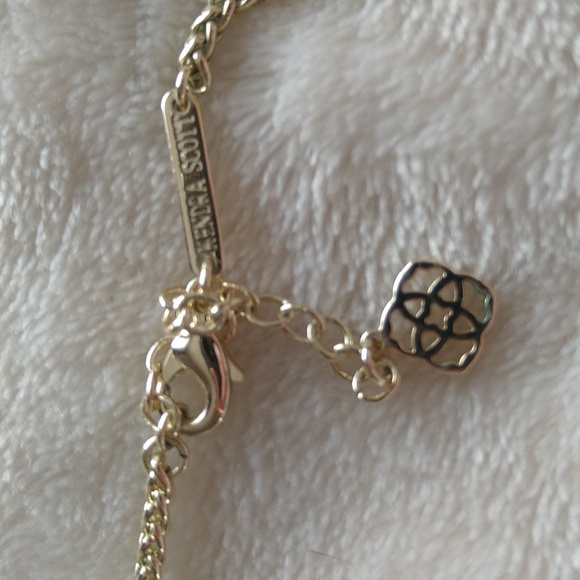 Kendra Scott Pink Agate Everly Long Necklace - Picture 8 of 13